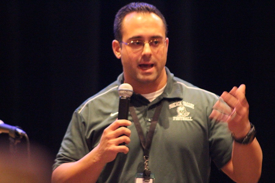 PV phys ed teacher Mr. Len Cusumano, who played Division I football at Syracuse University, was a featured speaker at the College Athletics Seminar in the PV auditorium during Wednesdays Pascack Period.