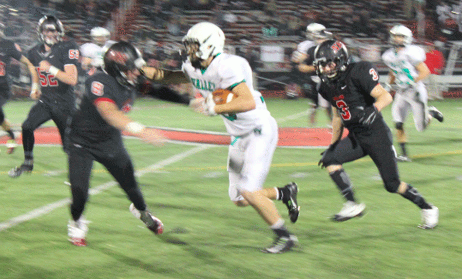 Senior Mike Soravilla on the move in PVs 42-14 win over Northern Highlands. 