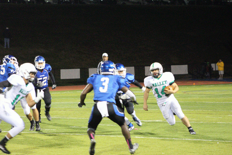 Matt+Urrea+%2814%29+carrying+the+ball.+He+rushed+for+312+yards+and+six+touchdowns+as+PV+beat+Demarest+48-42+on+Friday+night.