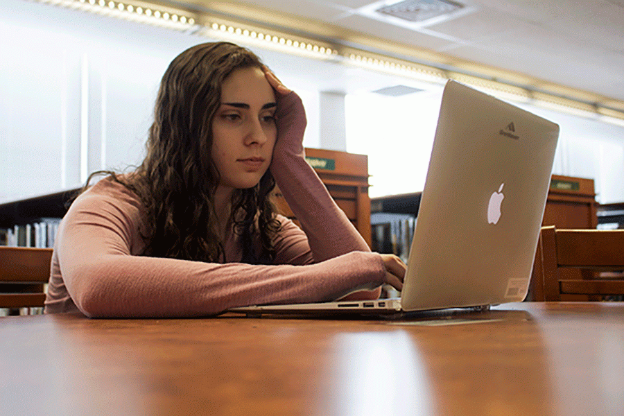 PV Senior Eva Rosini offers some advice to make the college application process less stressful.