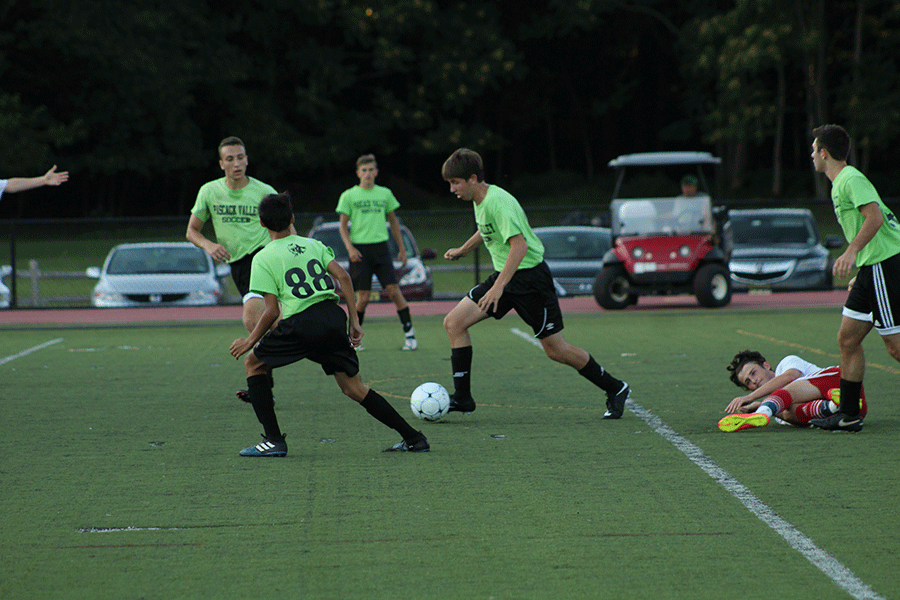 PV Senior Justin Schaumberger handles the ball in a preseason scrimmage. After scoring a goal against Teaneck, Schaumberger got injured in the game against Old Tappan.