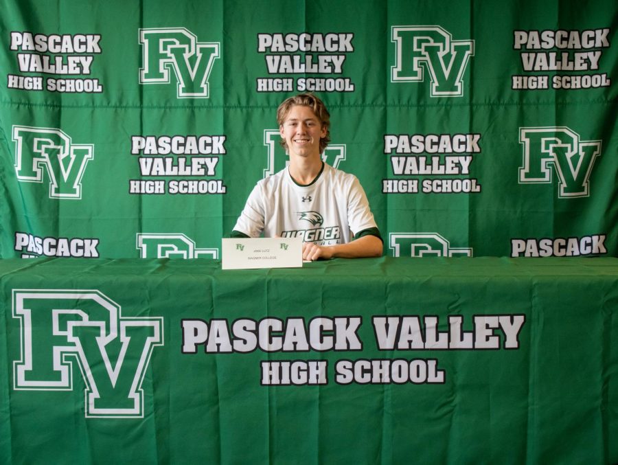 Jake Lutz signs to Wagner University to play Division I baseball.