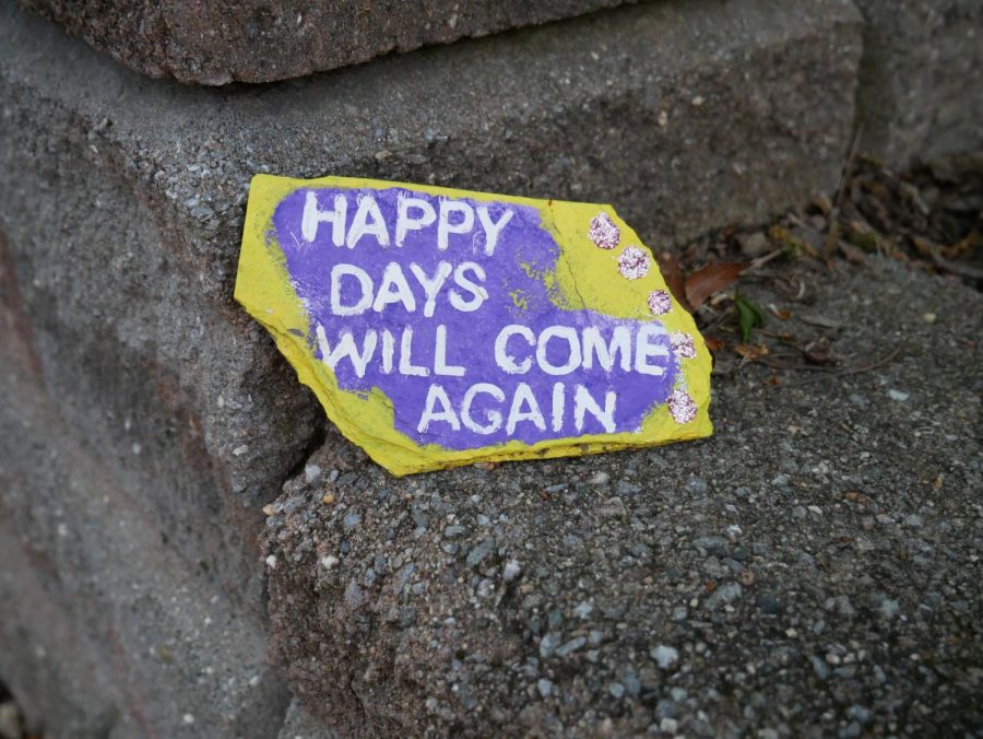 Happy+days+will+come+again+is+written+a+rock.+Due+to+the+pandemic%2C+Hillsdale+and+River+Vale+residents+have+left+messages+on+rocks+throughout+the+towns.