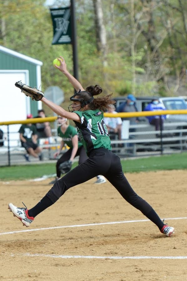 Check out the softball preview as they look to bounce back from a rough season last year. Captain Alexandra Spadafino pitches the ball to her opponent in their first scrimmage. 
