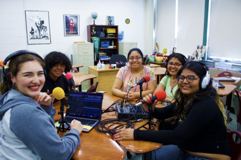 Students in the club La Hora Del Cafe recording their podcast. 