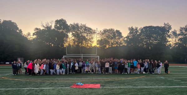 Class of 2024 at Senior Sunrise (contributed by Stephanie DiStasi)