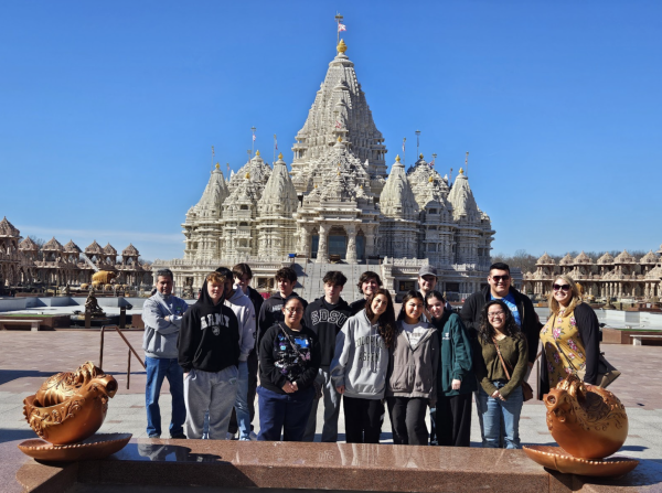Pascack Valley students visit the Swaminarayan Akshardham mandir to learn about Hinduism. 
