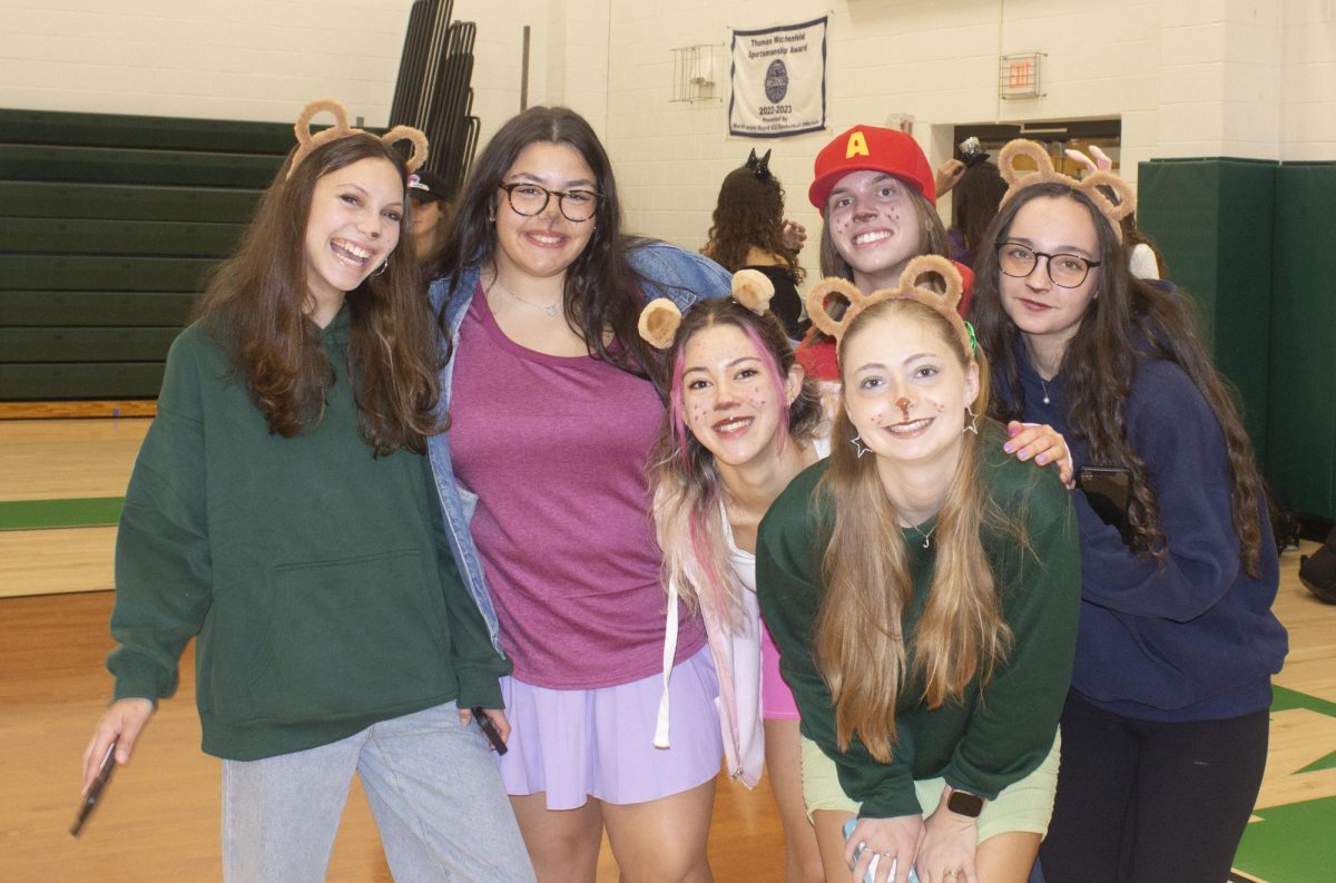 Emma Scheer, Maddie Gibbs, Grace Kobayashi, Liam Gaynor, Peyton Gallo, and Abby Disalvo dressed up as Alvin and the Chipmunks and the Chipettes